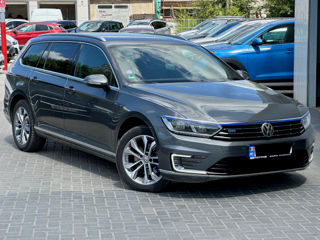 Volkswagen Passat foto 4