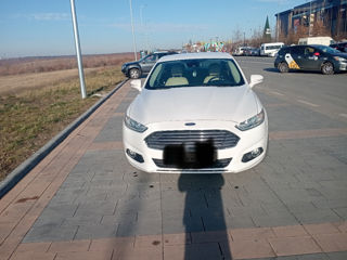 Ford Fusion foto 8