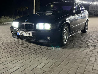 BMW 3 Series foto 1