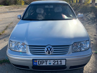 Volkswagen Bora foto 2