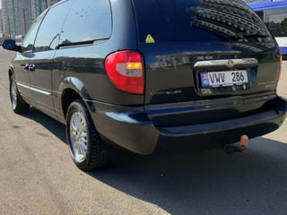 Chrysler Grand Voyager foto 4