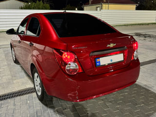 Chevrolet Aveo foto 4