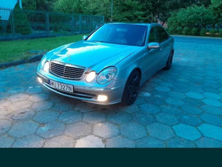 Mercedes E-Class foto 3