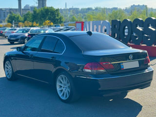 BMW 7 Series foto 8