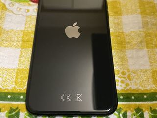 iPhone SE (2Gen ) 256GB Black. На гарантии. foto 5