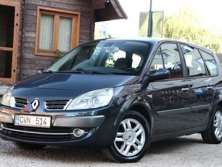 Renault Grand Scenic foto 1