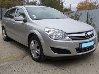 Opel Astra foto 1