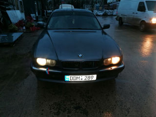 BMW 7 Series foto 5