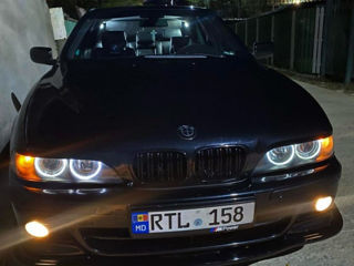 BMW 5 Series foto 9