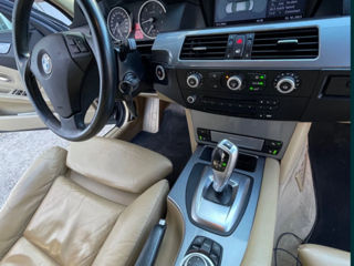 BMW 5 Series foto 7