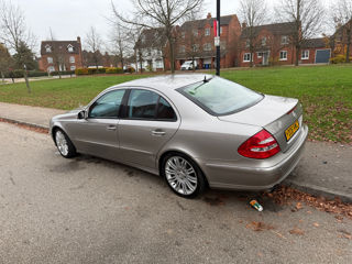 Mercedes E-Class foto 2