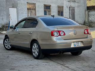 Volkswagen Passat foto 2