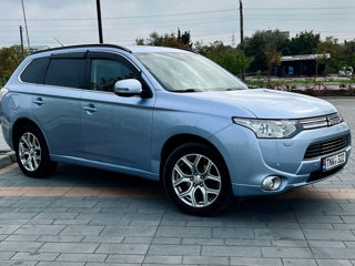 Mitsubishi Outlander foto 3