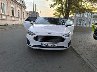 Ford Fusion foto 10