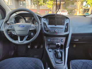 Ford Focus foto 9