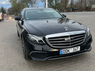 Mercedes E-Class foto 1