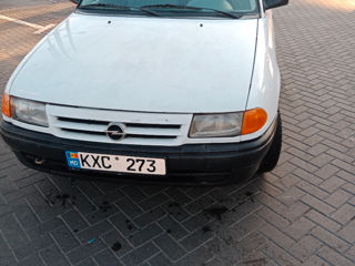 Opel Astra foto 4