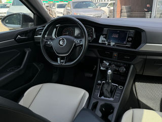 Volkswagen Jetta foto 5