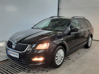 Skoda Octavia foto 1