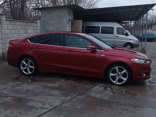 Ford Fusion foto 3