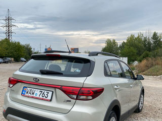 KIA Rio X-Line foto 8