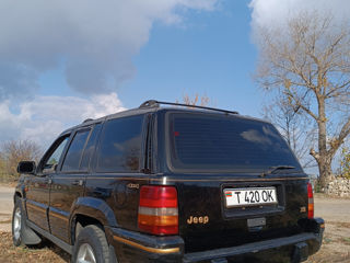 Jeep Grand Cherokee foto 6