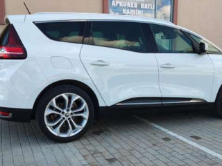 Renault Grand Scenic foto 6