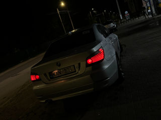 BMW 5 Series foto 4