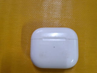 Vând air pods 3 foto 2