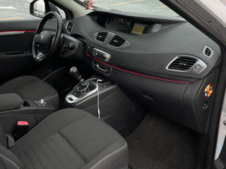 Renault Grand Scenic foto 8