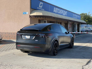 Tesla Model X foto 4