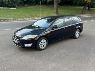 Ford Mondeo foto 1