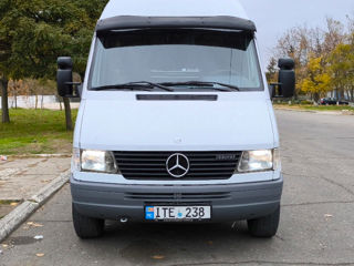 Mercedes Sprinter foto 2