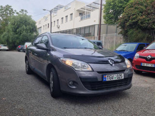 Renault Megane фото 8