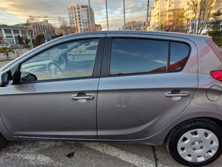 Hyundai i20 foto 3