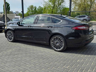 Ford Fusion foto 8