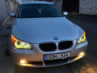 BMW 5 Series foto 7