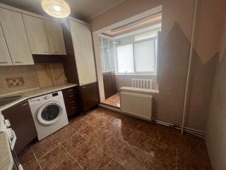 Apartament cu 3 camere, 70 m², Ciocana, Chișinău foto 2