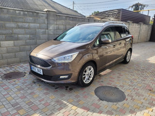 Ford Grand C-MAX foto 1