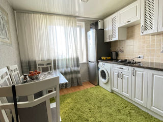 Apartament cu 2 camere, 55 m², Buiucani, Chișinău foto 2