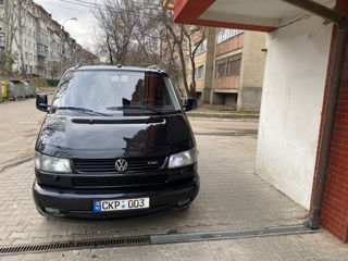 Volkswagen Caravelle foto 9