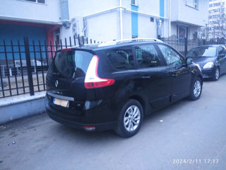 Renault Grand Scenic foto 1