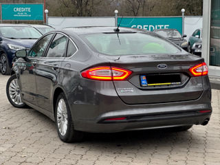 Ford Fusion foto 5