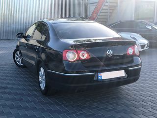 Volkswagen Passat foto 4