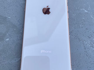 iPhone 8 64Gb Gold