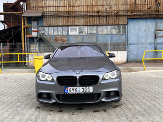 BMW 5 Series foto 7