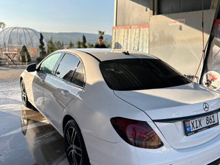 Mercedes E-Class foto 5