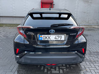 Toyota C-HR foto 4