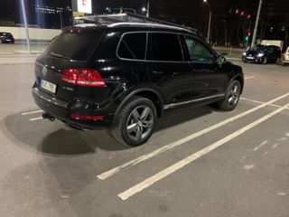 Volkswagen Touareg foto 6