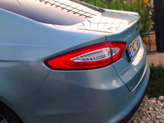 Ford Fusion foto 6